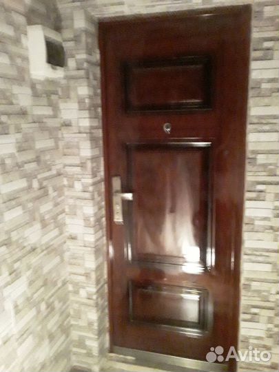 Продам входную дверь бу