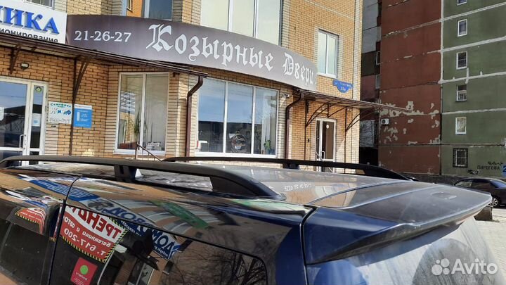 Продольные рейлинги на крышу Toyota Alphard