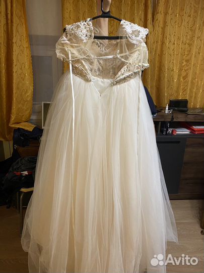 Свадебное платье продается