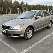 Skoda Octavia 1.6 MT, 2013, 200 000 км, с пробегом, цена 780 000 руб.