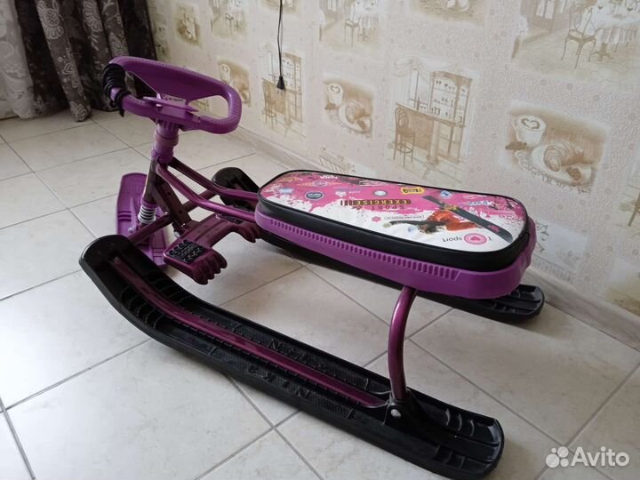 Детский снегокат новый