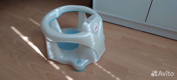 Стульчик для купания Baby Care