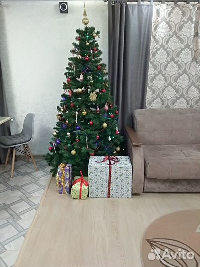 Елка искусственная 210