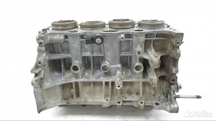 Блок цилиндров Toyota Isis ANM10 1azfse 2005