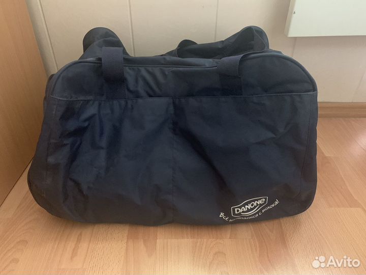 Чемодан на колесах синий Данон