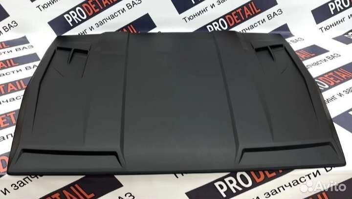 Пластиковый воздухозаборник на капот