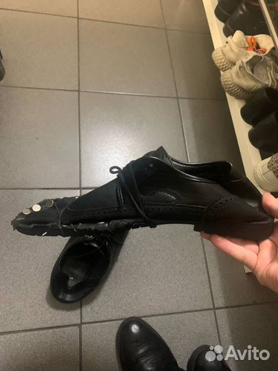 Balebciaga, выступал в них в Париже