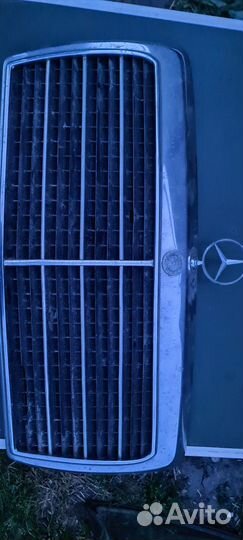 Решётка радиатора mercedes w124