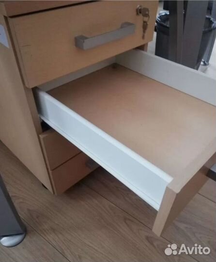 Тумба офисная подкатная Narbutas