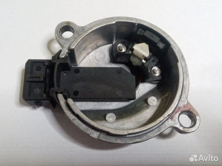 Датчик положения распредвала Audi A4 B6 ALT 2.0L