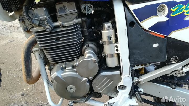Suzuki Djebel 250 XC