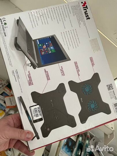 Охлаждающая подставка для ноутбука Trust Xstream B