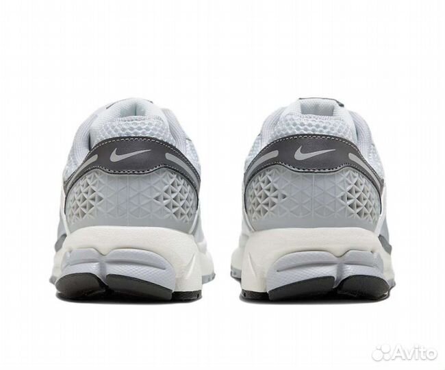 Nike Air Zoom Vomero 5 (35.5-42 EU) Оригинал