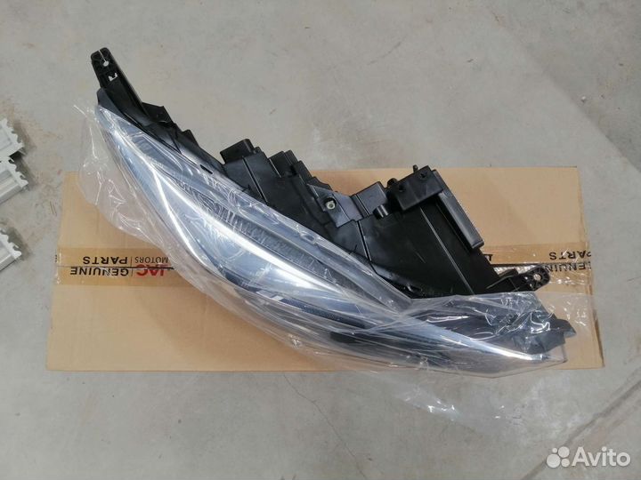 Фара правая Jac J7