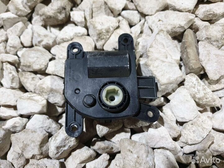 Моторчик заслонки печки Рио 3