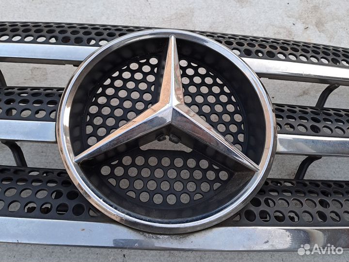 Решетка радиатора Mercedes benz ml W163. Оригинал