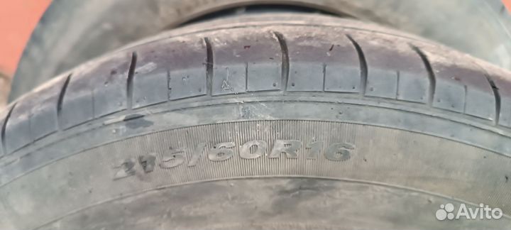 Nexen N'Fera SU1 215/60 R16 104M