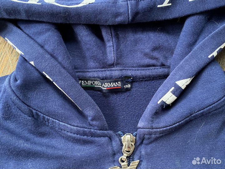 Комплект одежды на мальчика 4-5 лет