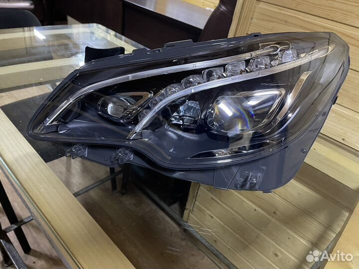 Фара левая на mercedes 207