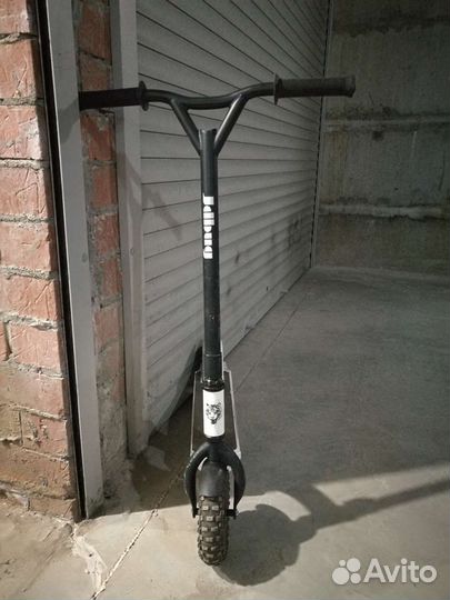 Самокат трюковый