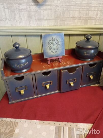 Полочка настольная 