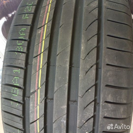 Tracmax X-Privilo TX3 275/40 R19 Y