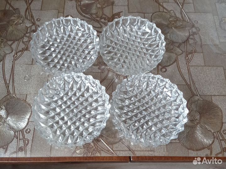 Розетки хрусталь (пепельницы)