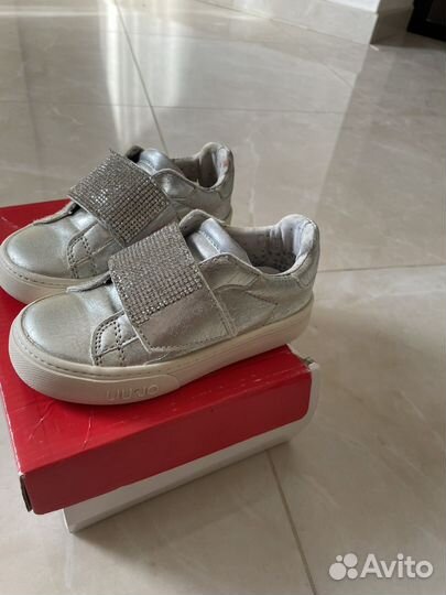 Кроссовки детские 25 размер