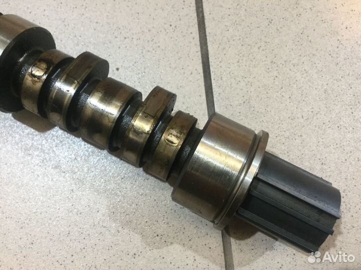 Распредвал левый Митсубиси Паджеро 4 после 2007г