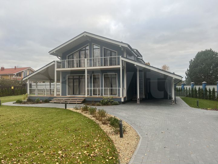 Коттедж 250 м² на участке 22,4 сот.