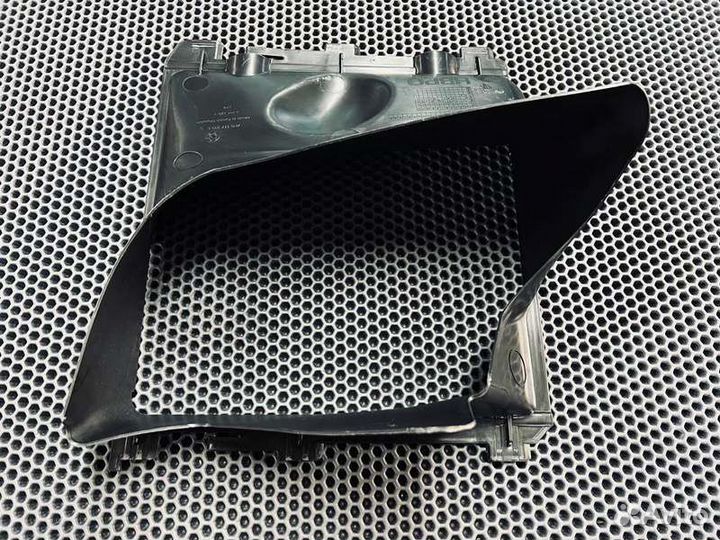 Воздуховод интеркулера Porsche Cayenne передний