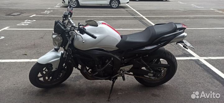 Yamaha FZ6 S2
