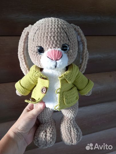 Вязаные игрушки ручной работы кролик
