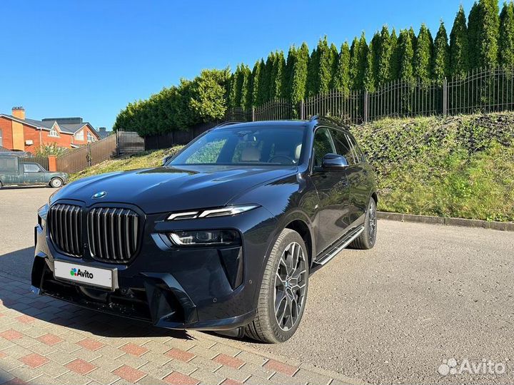 BMW X7 3.0 AT, 2023, 5 400 км