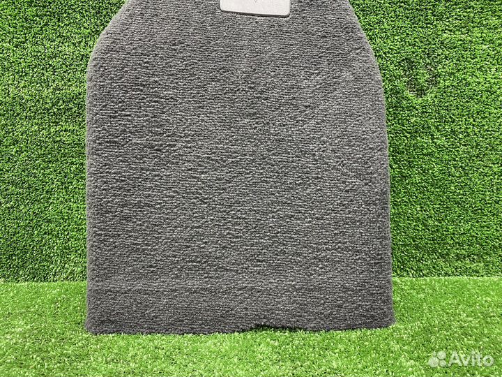 Обшивка багажника левая BMW X7 G07