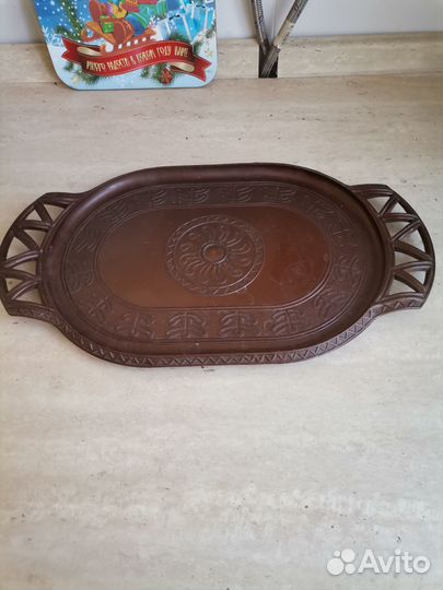 Поднос пластмассовый