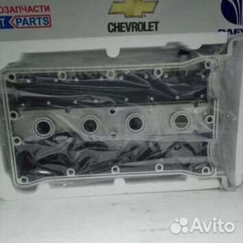 Клапанная крышка новая Шевроле Лачетти 1,6 двиг