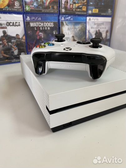 Xbox One S 500gb + 490 игр, гарантия