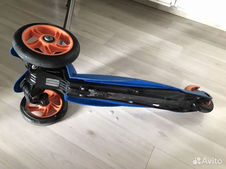 Самокат 3 х колесный
