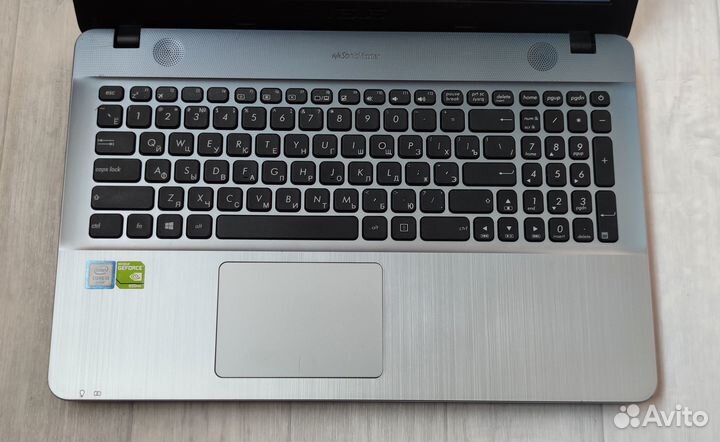 Игровой Asus\FHD\i3\GT 920MX(2g)\SSD 240g/DDR4-6