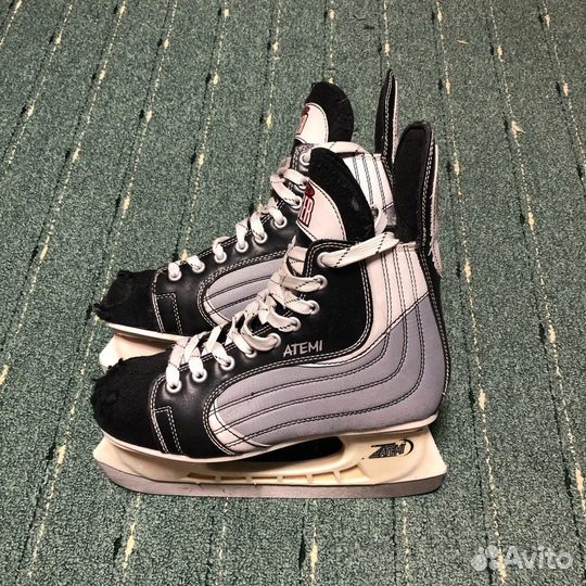 Коньки хоккейные 42 размер
