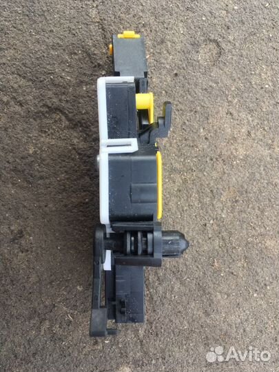 Датчик педали сцепления