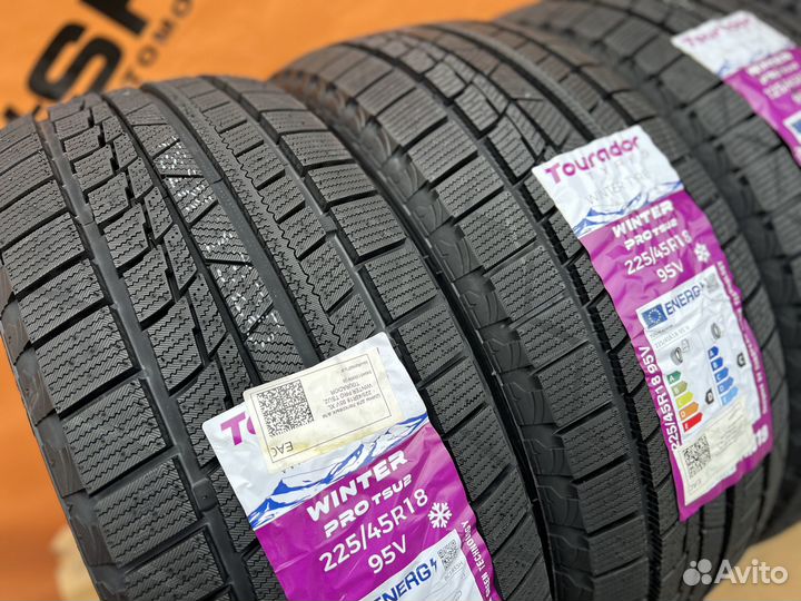 Tourador Winter Pro TSU2 225/45 R18 95V