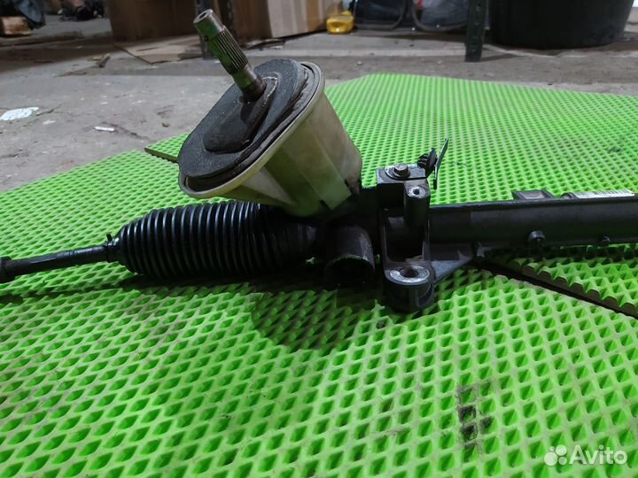 Рейка рулевая Renault Fluence