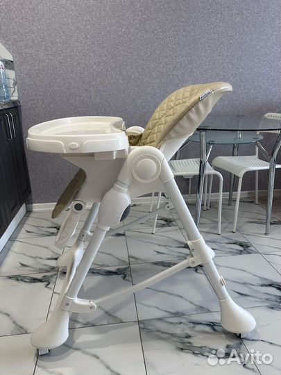 Стульчик для кормления luxmom