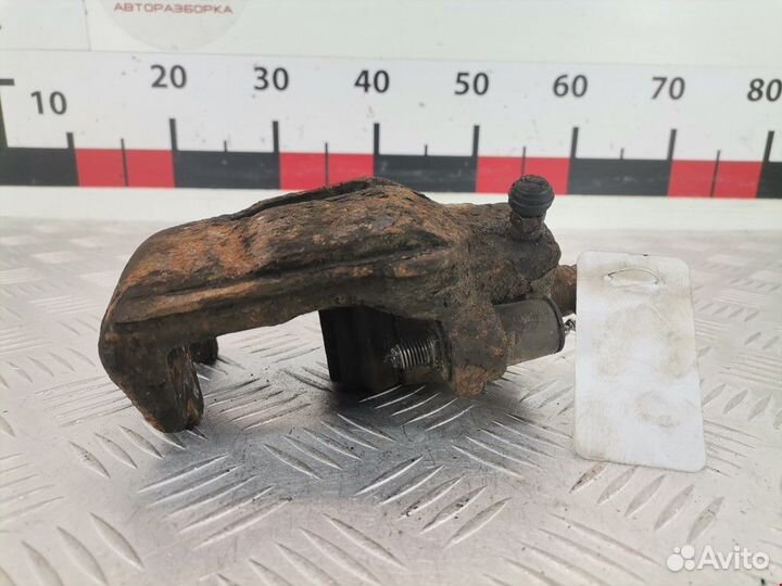 Суппорт передний левый Volkswagen Golf 4 2001