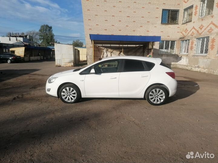 Opel Astra 1.6 МТ, 2011, 191 000 км