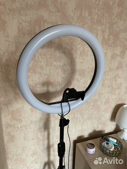 Кольцевая лампа