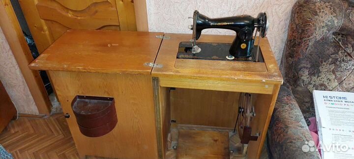 Швейная машинка ножная подольск