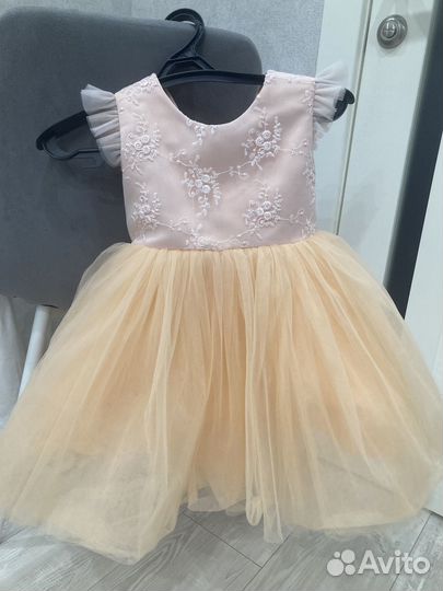 Платье для девочки нарядное
